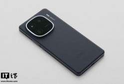 IQOO13手机最新爆料,性能怪兽来袭，全新爆料揭示极致体验！”